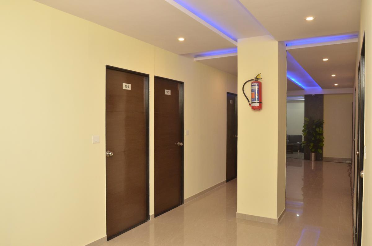 Hotel Ambience Sarkhej 外观 照片
